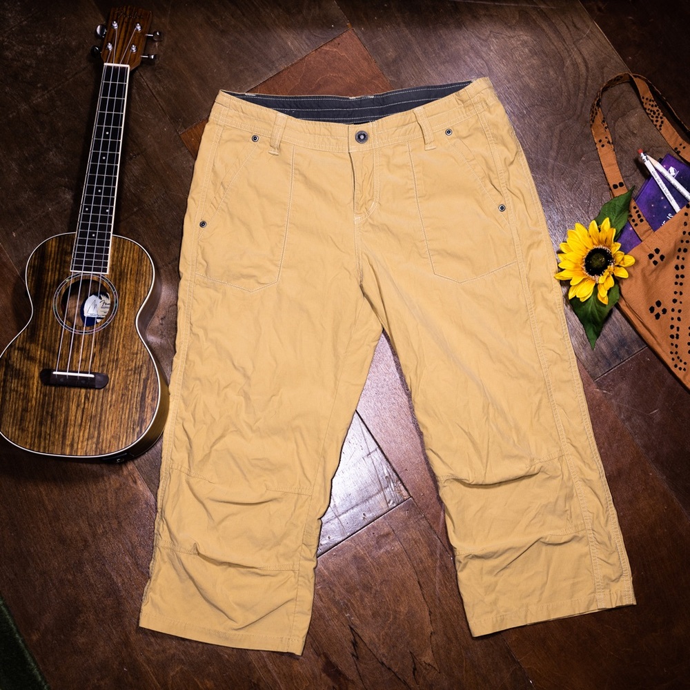 Kühl Embroidered Outdoor Capri Pants